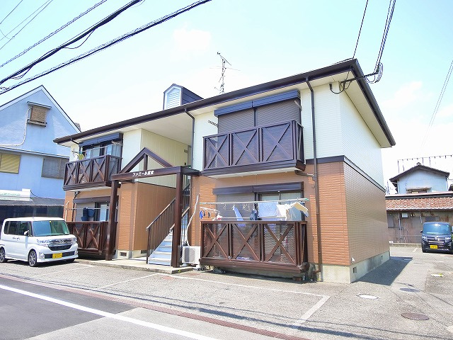 ファミール富堂の外観