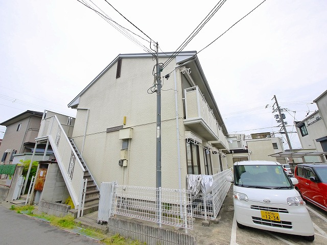 コスモハイツオリオンの外観