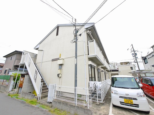 コスモハイツオリオンの外観