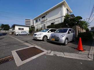 【駐車場】