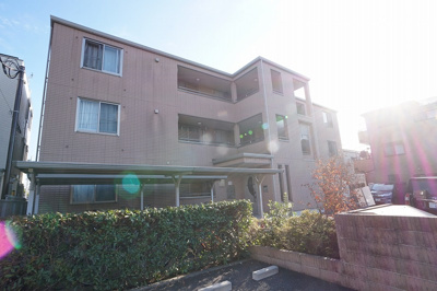 【外観】 | コンフォートスクウェア | 存在感ある堂々としたたたずまいの建物です