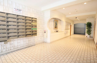 【その他共用部分】 | 共用部分は清潔感のある落ち着いた雰囲気を醸し出し、お住まいの方を心地よくお迎えます♪