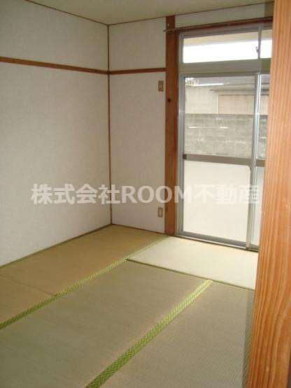 神之山コーポの和室