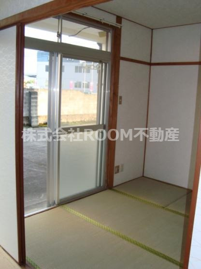 神之山コーポの和室