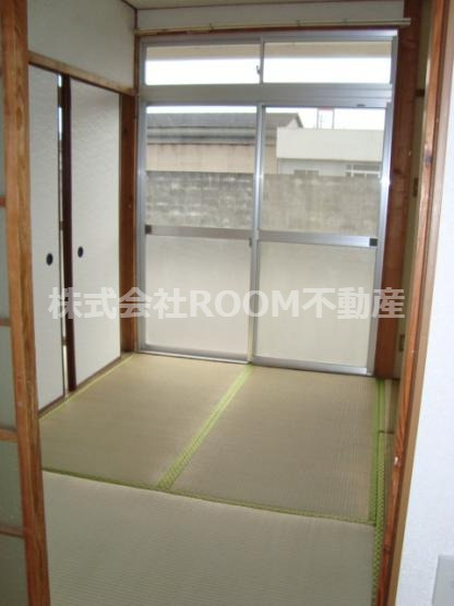 神之山コーポの和室