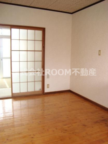 神之山コーポの居間・リビング