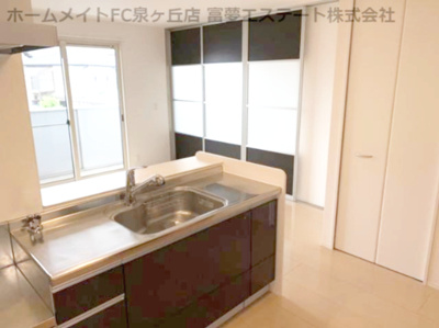 【キッチン】 | アンジュール | リビングと洋室の戸を閉めたとき