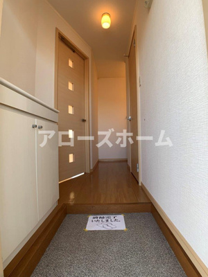 【玄関】 | ハイツサンフラワー | ※室内写真は前回募集時の別室です