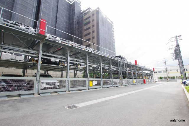 ディームス江坂　仲介手数料無料の駐車場