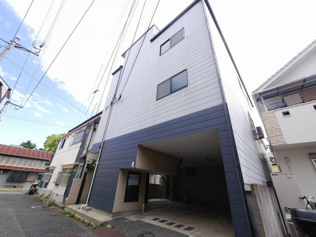 エクラシア鷹取の外観