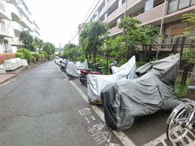 【その他共用部分】 | 桜美林ハイツＣ棟 | バイク置場です。