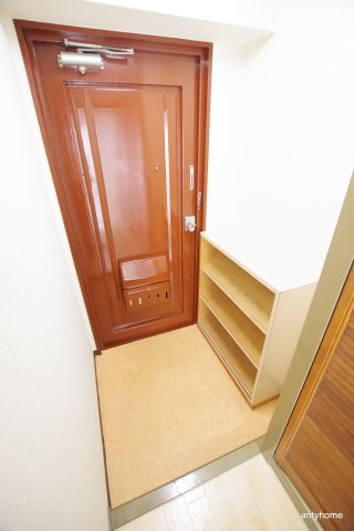 セイワパレス福島　仲介手数料無料の玄関