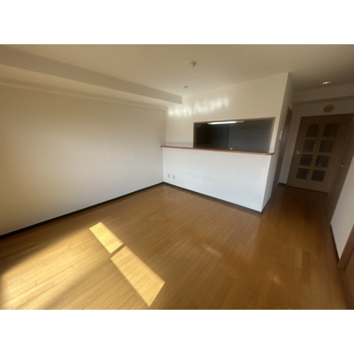 【居間・リビング】 | 壽ビル | 12.1帖広々LDK