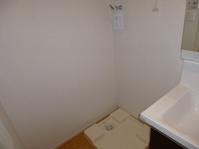 ジョビアル　コートのその他|洗濯機置き場