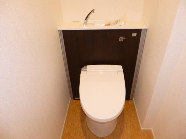 ジョビアル　コートのトイレ|シャワー付きトイレ