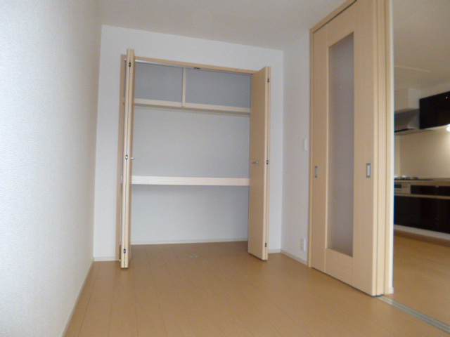 ジョビアル　コートの内装|洋室