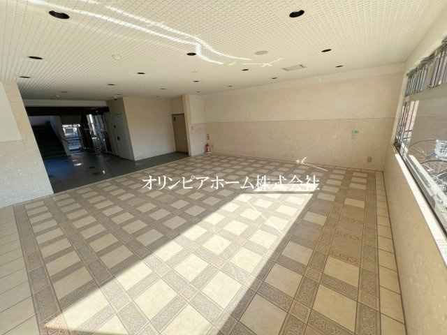 ランドステージ東大島エグゼタワー　13階　リ　ノベーションのエントランス