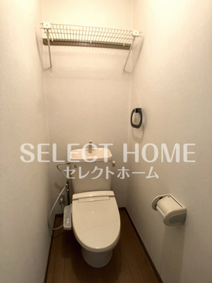 【トイレ】 | グランパス日名Ｂ | ゆったりとした空間のトイレです