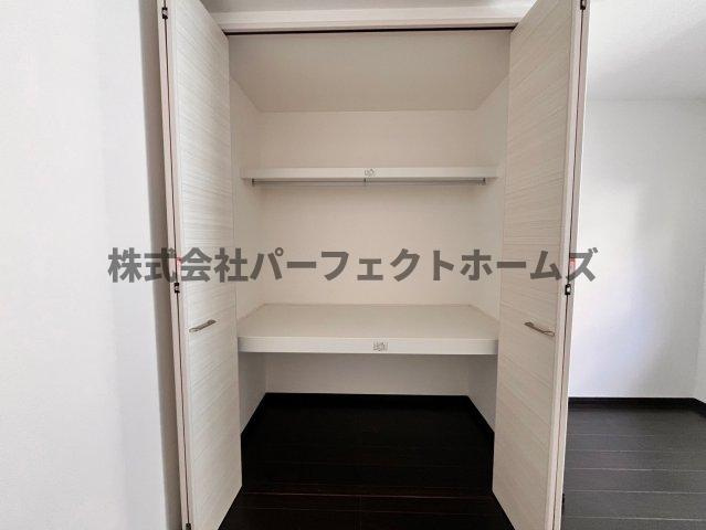 桜丘町戸建 賃貸の収納|大きなものも収納できそうです