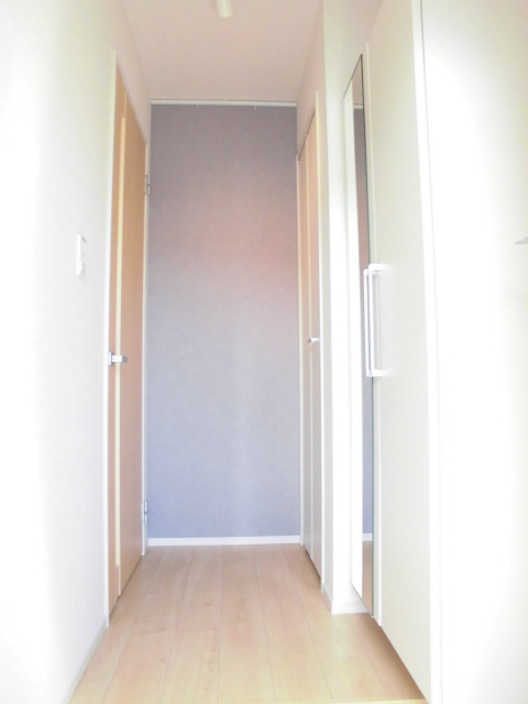 プラシード・レジデンスCの玄関