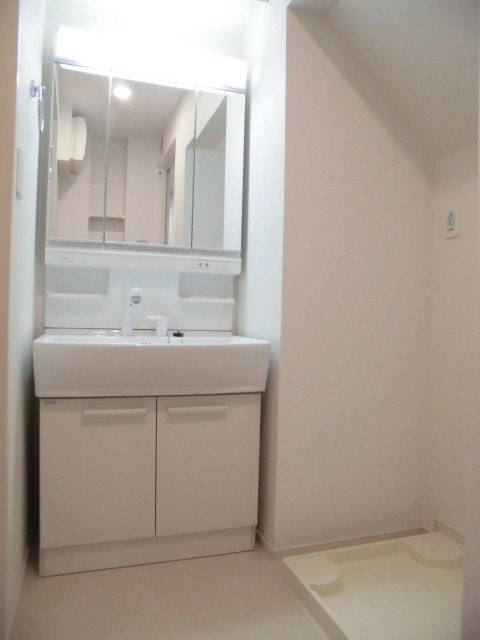 プラシード・レジデンスCの独立洗面台