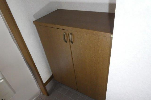 サンライズの内装|シューズボックス