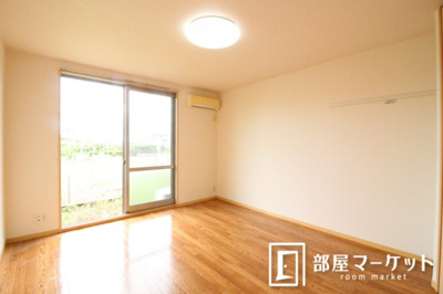 【居間・リビング】 | ジュネスヴィラージュ | 同型タイプ