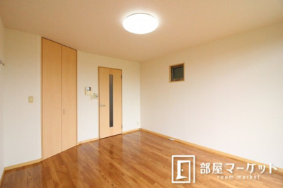 【居間・リビング】 | ジュネスヴィラージュ | 同型タイプ