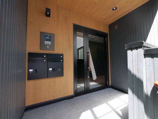 VILLA神戸北町のエントランス
