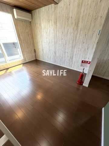 ガレージハウス　D-BASEの居間・リビング