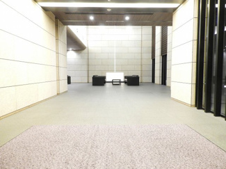 【エントランス】