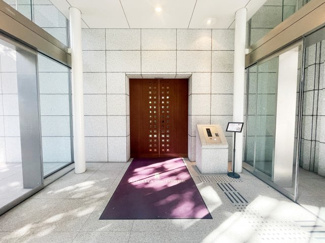 【エントランス】