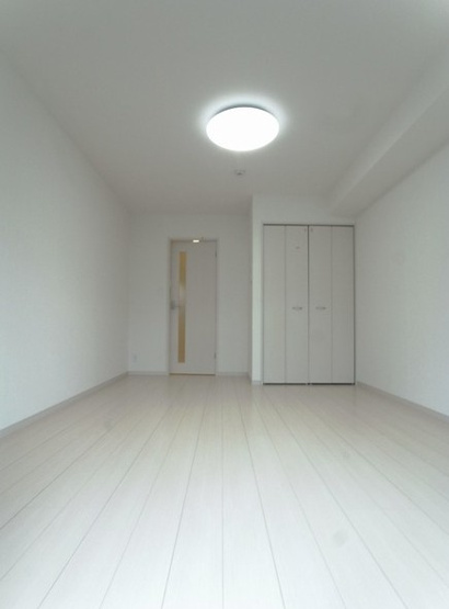 【寝室】 | リブリ・シャドゥール