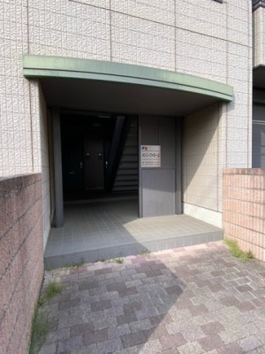 【エントランス】 | メゾンファミーユ