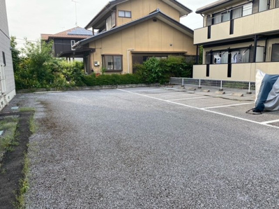 【駐車場】 | メゾンファミーユ