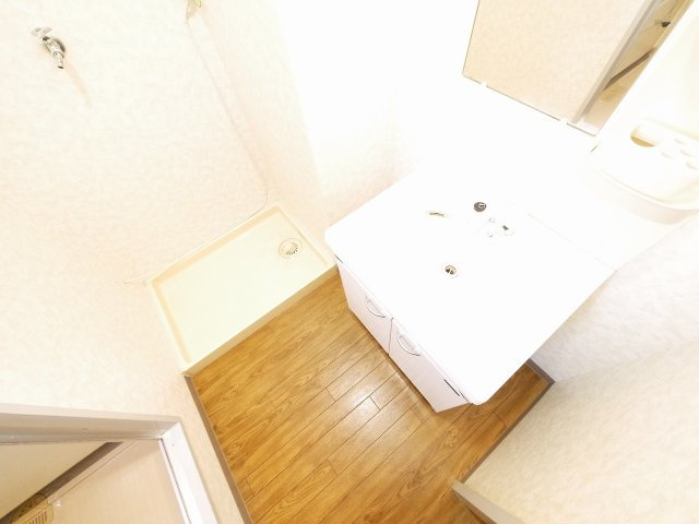 エミエール西大寺の洗面所|コンパクトで使いやすい洗面所