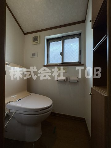【トイレ】 | 上北沢三丁目一戸建-定期借家2年- | 2F※クリーニング完了前※