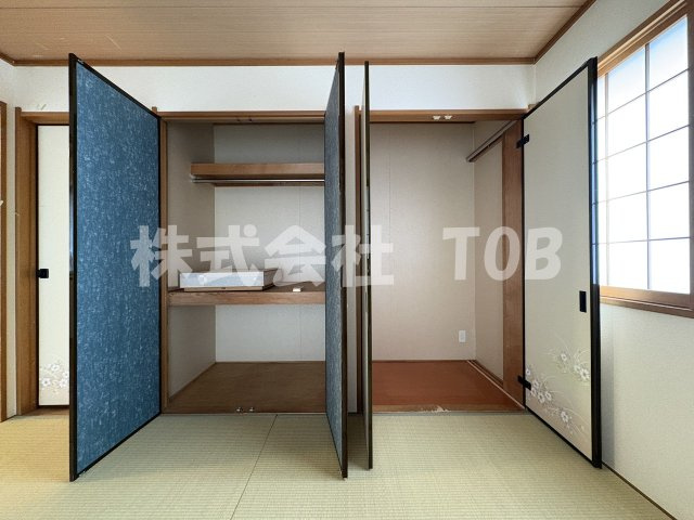【収納】 | 上北沢三丁目一戸建-定期借家2年- | 1F　和室6帖　収納※クリーニング完了前※
