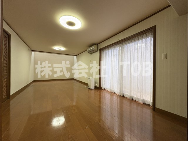 【洋室】 | 上北沢三丁目一戸建-定期借家2年- | B1　洋室16.7帖※クリーニング完了前※