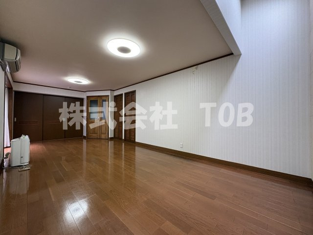 【洋室】 | 上北沢三丁目一戸建-定期借家2年- | B1　洋室16.7帖※クリーニング完了前※