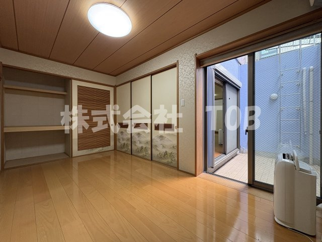 【洋室】 | 上北沢三丁目一戸建-定期借家2年- | B1　洋室7.5帖※クリーニング完了前※