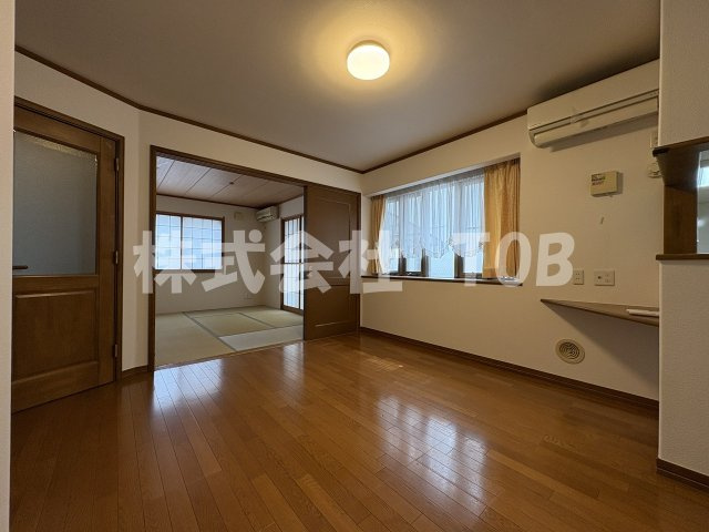 【居間・リビング】 | 上北沢三丁目一戸建-定期借家2年- | 1F　LD7.1帖※クリーニング完了前※