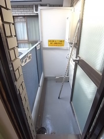 クリフサイド西岡本のバルコニー