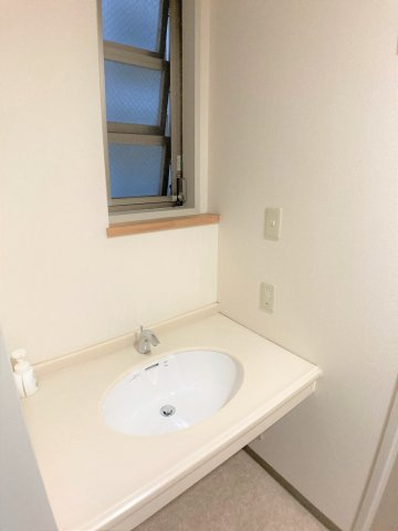 センチュリービルの洗面所