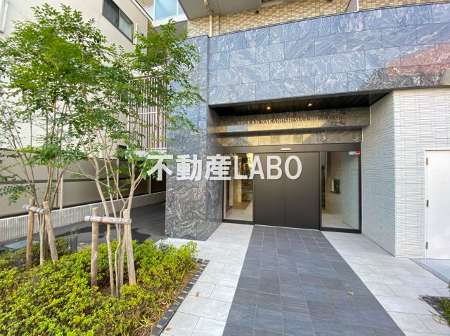 エスリード中之島クロスゲートのエントランス