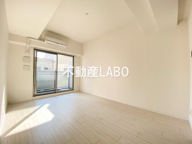 エスリード中之島クロスゲートの居間・リビング