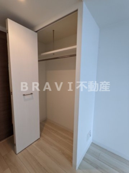 エスリード谷町四丁目 BRAVI不動産の収納