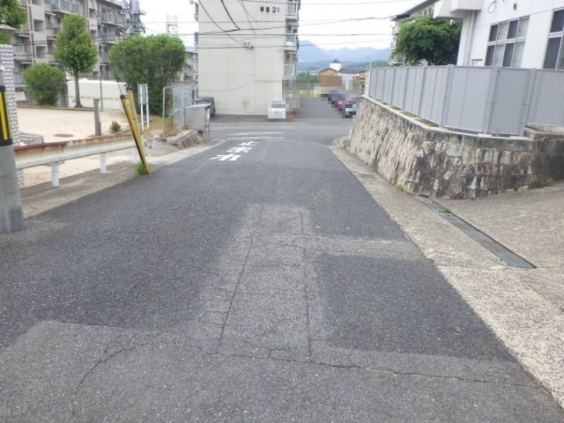 安佐南区上安5丁目の前面道路含む現地写真
