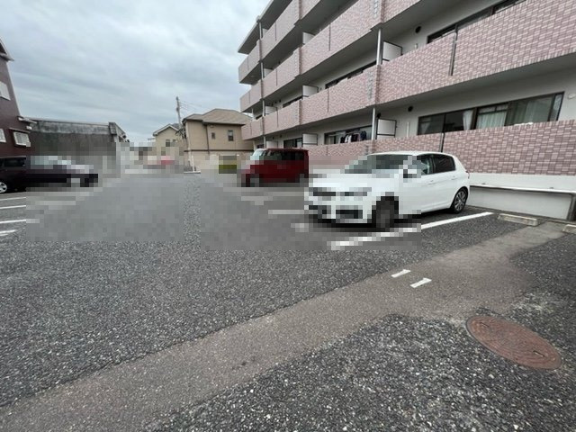 パストラルのぞみ野の駐車場