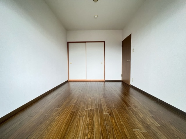 パストラルのぞみ野の洋室